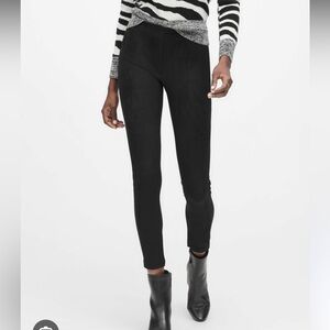 🌟MUST GO free shipping! Banana Republic Devon Vegan Suede Pant - 6